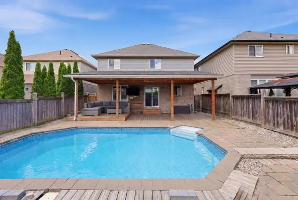 83 Davinci BLVD, Hamilton, ON L9B 0C4