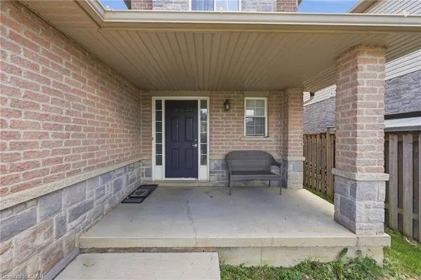 83 Davinci Boulevard, Hamilton, ON L9B 0C4