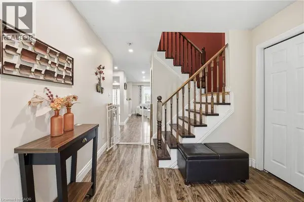 83 DAVINCI Boulevard, Hamilton, ON L9B0C4