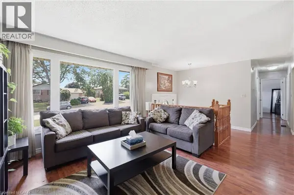 30 LAIRD Street, Caledonia, ON N3W1G3