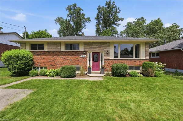 30 Laird ST, Caledonia, ON N3W 1G3