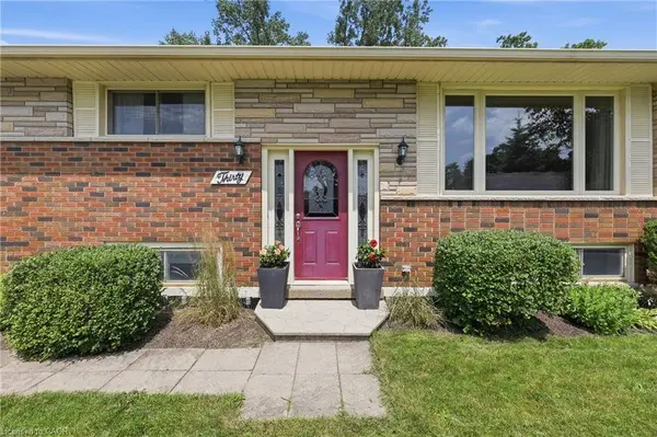 30 Laird ST, Caledonia, ON N3W 1G3
