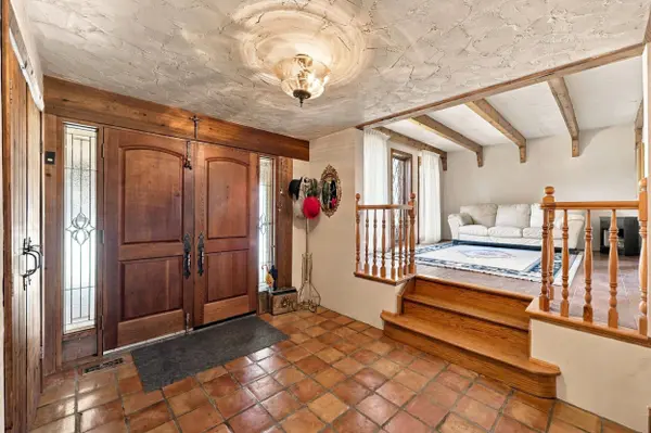 271 Tanbark RD, Niagara-on-the-lake, ON L0S 1P0