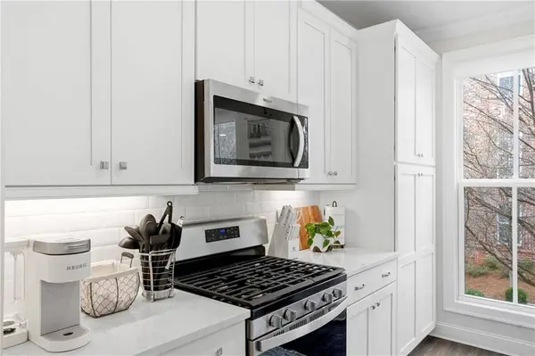 3880 Prairie Field XING, Suwanee, GA 30024