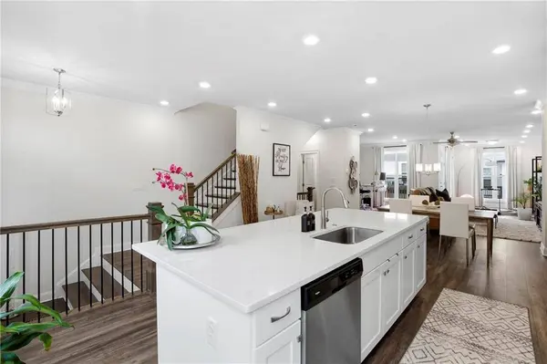 3880 Prairie Field XING, Suwanee, GA 30024