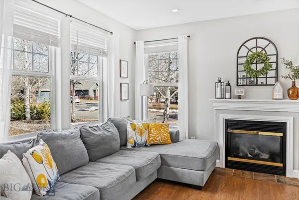 38 E Tobiano TRL, Belgrade, MT 59714