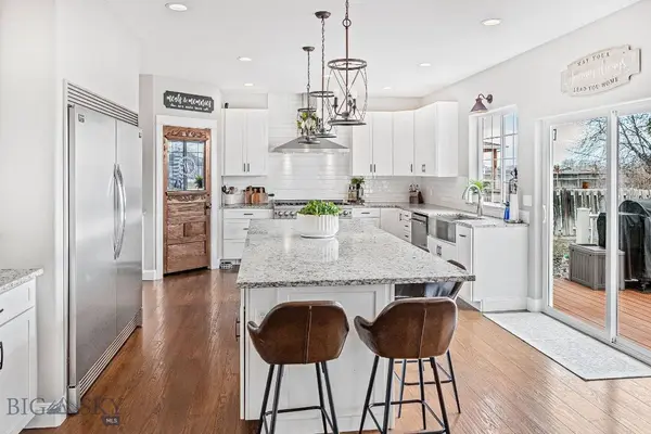 38 E Tobiano TRL, Belgrade, MT 59714