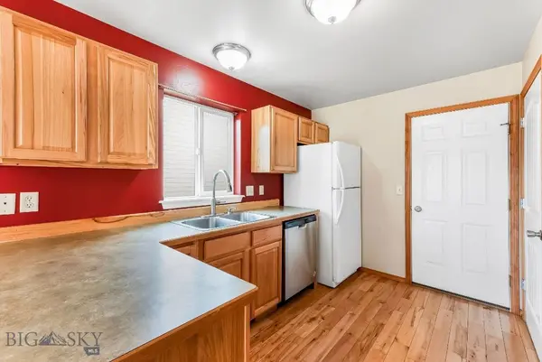 940 N River Rock DR, Belgrade, MT 59714