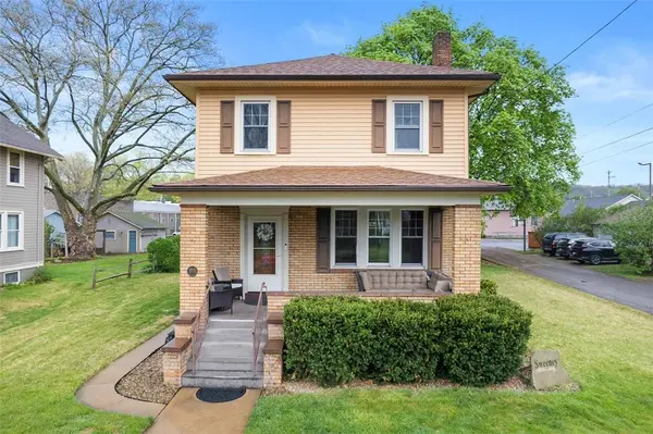 1284 Corporation St, Beaver, PA 15009