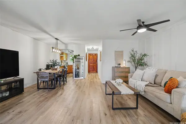 98-1698 Kaahumanu ST #C, Pearl City, HI 96782