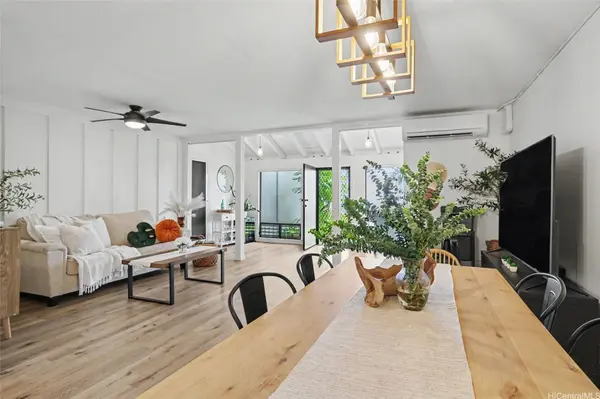 98-1698 Kaahumanu ST #C, Pearl City, HI 96782