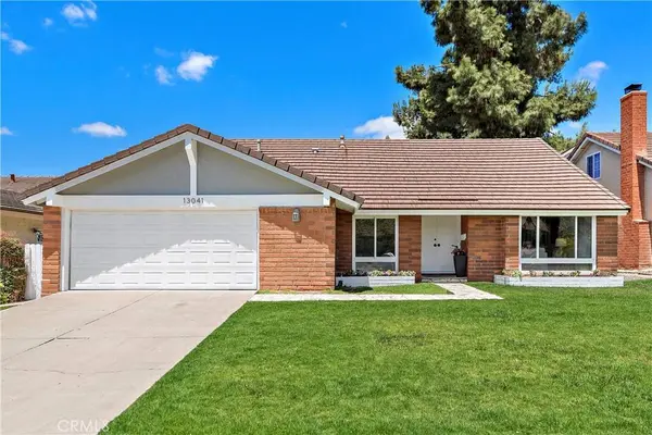 13041 Ranchwood RD, Tustin, CA 92782