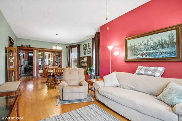 2431 N Central Park AVE, Chicago, IL 60647