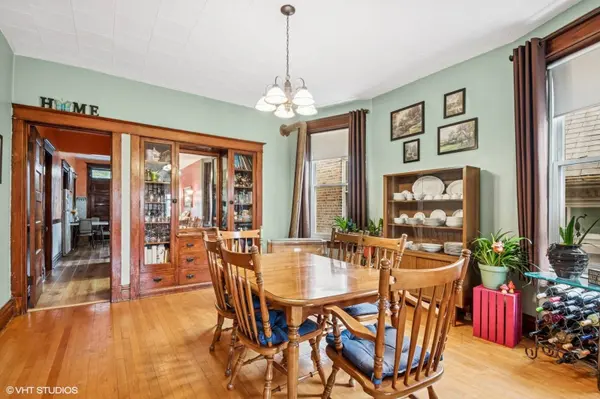 2431 N Central Park AVE, Chicago, IL 60647