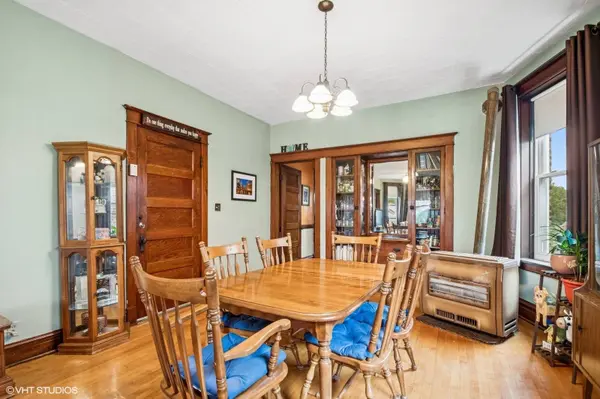 2431 N Central Park AVE, Chicago, IL 60647