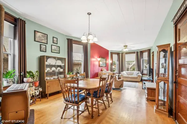 2431 N Central Park AVE, Chicago, IL 60647