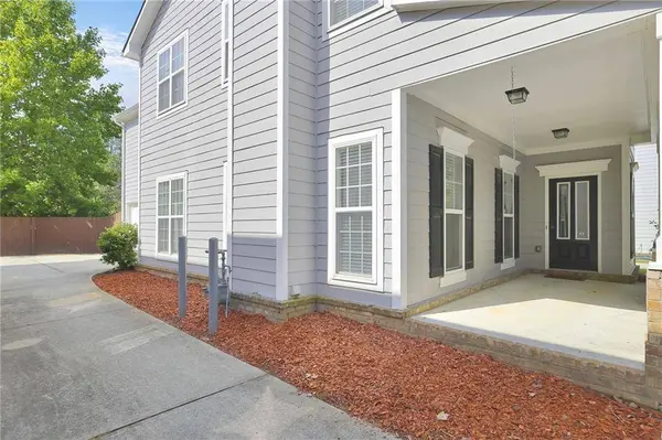 4100 Lake Pass LN, Suwanee, GA 30024