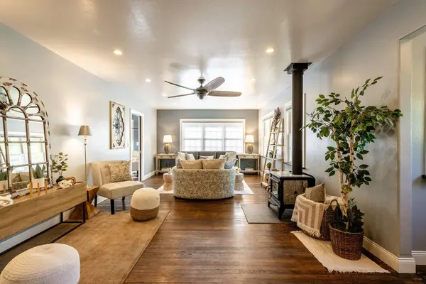 545 S Tschirgi ST, Sheridan, WY 82801