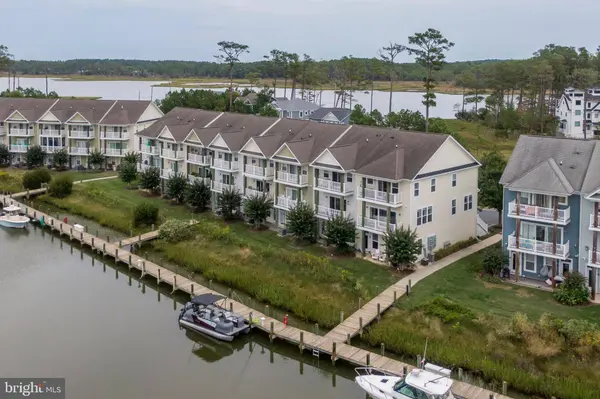 10900 HOLYSTONE LN #201, Berlin, MD 21811