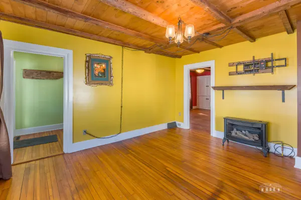 6 Park Side DR, Jay, NY 12941