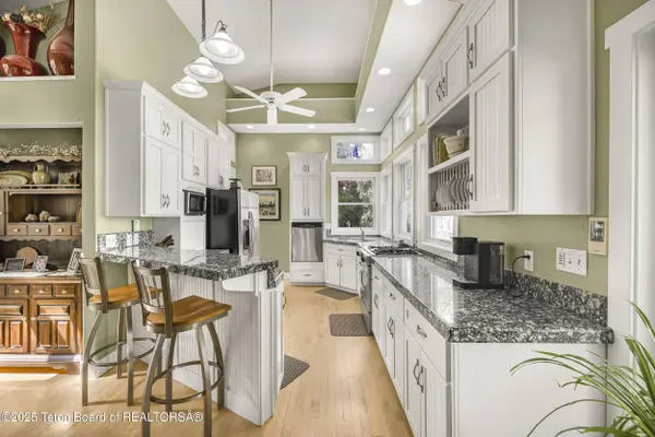 416 N 700, Firth, ID 83236