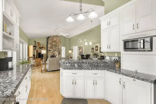 416 N 700, Firth, ID 83236