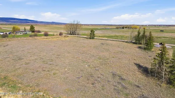 2960 SAGE CREEK Drive, Tetonia, ID 83452