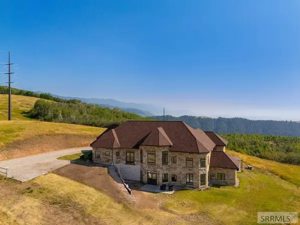 2220 Aspen Hollow Rd, Bedford, WY 83112