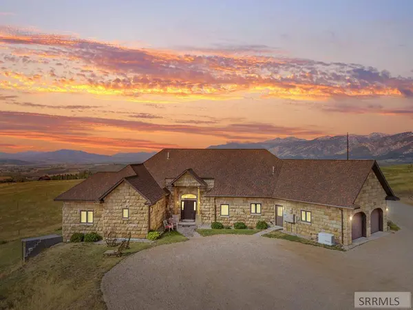 2220 Aspen Hollow Rd, Bedford, WY 83112