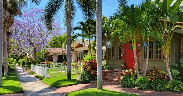 feature image of How Much Does It Cost to Sell a Home in St. Petersburg, Florida? (2026)