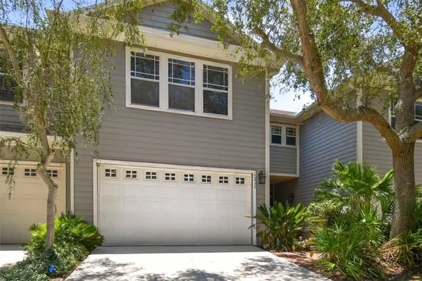 2848 BAYSHORE TRAILS DR, Tampa, FL 33611