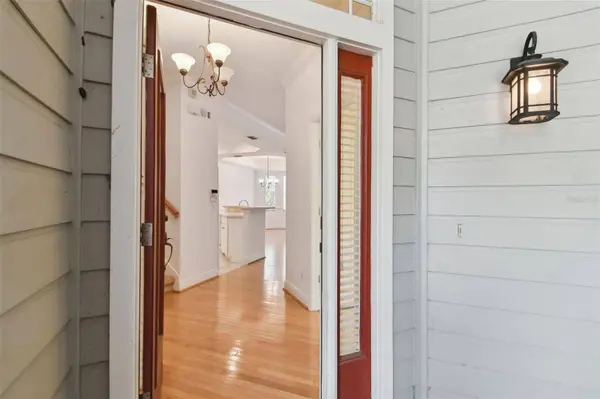 2848 BAYSHORE TRAILS DR, Tampa, FL 33611