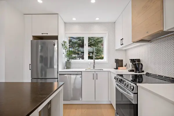 168 Ch. de la Forêt #202, Mont-tremblant, QC J8E3K8