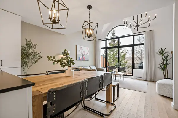 168 Ch. de la Forêt #202, Mont-tremblant, QC J8E3K8