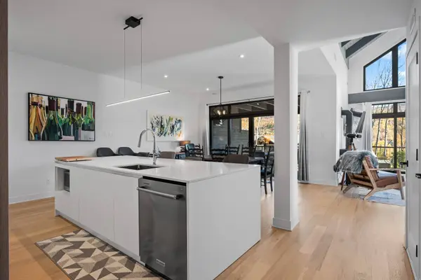 1035 Allée de Verbier #205, Mont-tremblant, QC J8E1C6