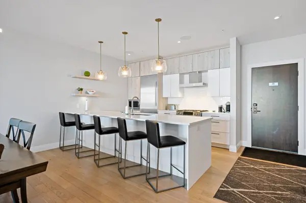 119 Ch. des Sous-Bois #104, Mont-tremblant, QC J8E3M9