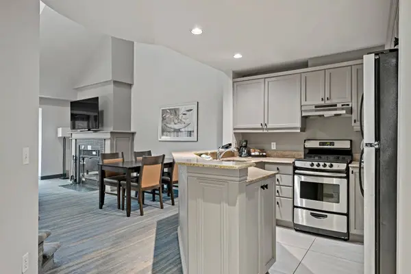 3035 Ch. de la Chapelle #432, Mont-tremblant, QC J8E1E3