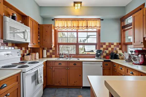 201 Ch. des Quatre-Sommets #8, Mont-tremblant, QC J8E1C7