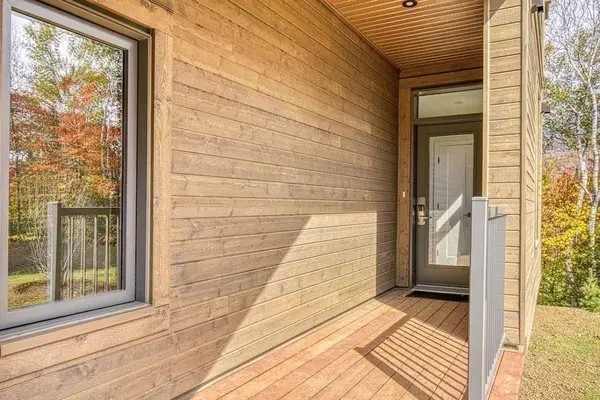 2020 Allée du Val-de-Bagnes #105, Mont-tremblant, QC J8E1C6