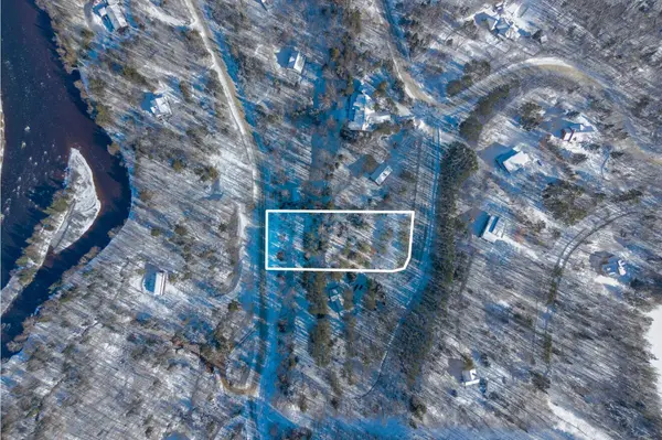 Ch. des Eaux-Vives, Mont-tremblant, QC J8E1R8