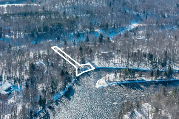 Ch. des Eaux-Vives, Mont-tremblant, QC J8E1R8