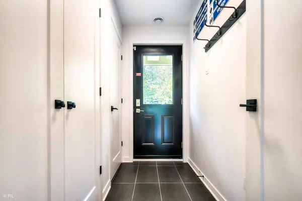 215 Ch. des Quatre-Sommets #2, Mont-tremblant, QC J8E1C6