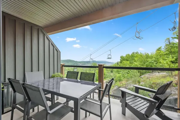 119 Ch. des Sous-Bois #201, Mont-tremblant, QC J8E3M1