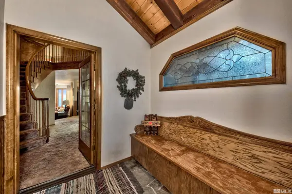 731 Lakeview Ave, South Lake Tahoe, CA 96150
