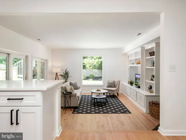 1004-A HARBOR DR, Annapolis, MD 21403