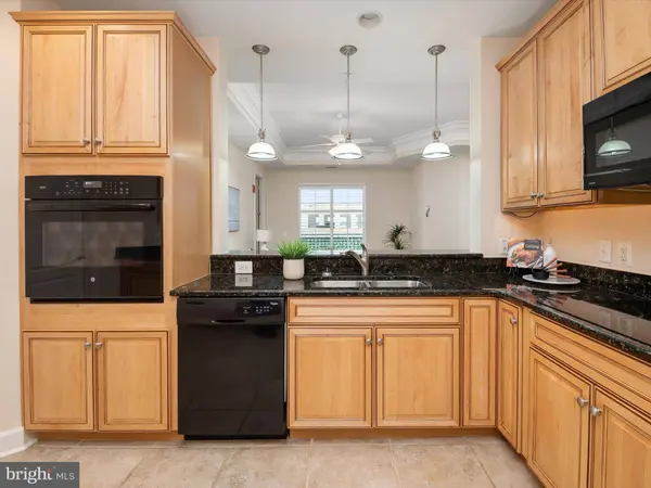 1915 TOWNE CENTRE BLVD #301, Annapolis, MD 21401