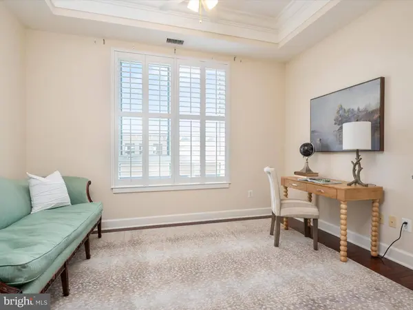 1915 TOWNE CENTRE BLVD #301, Annapolis, MD 21401