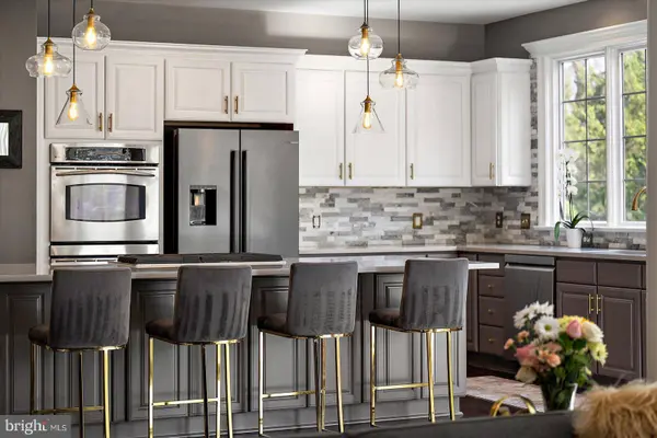 927 HILLTOP RD, Arnold, MD 21012