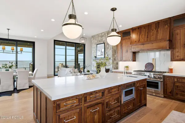 2155 E Wrangler DR Drive, Hideout, UT 84036