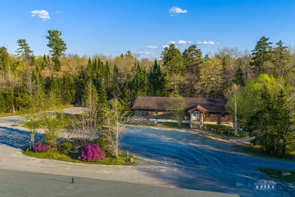 1915 Saranac AVE, Lake Placid, NY 12946